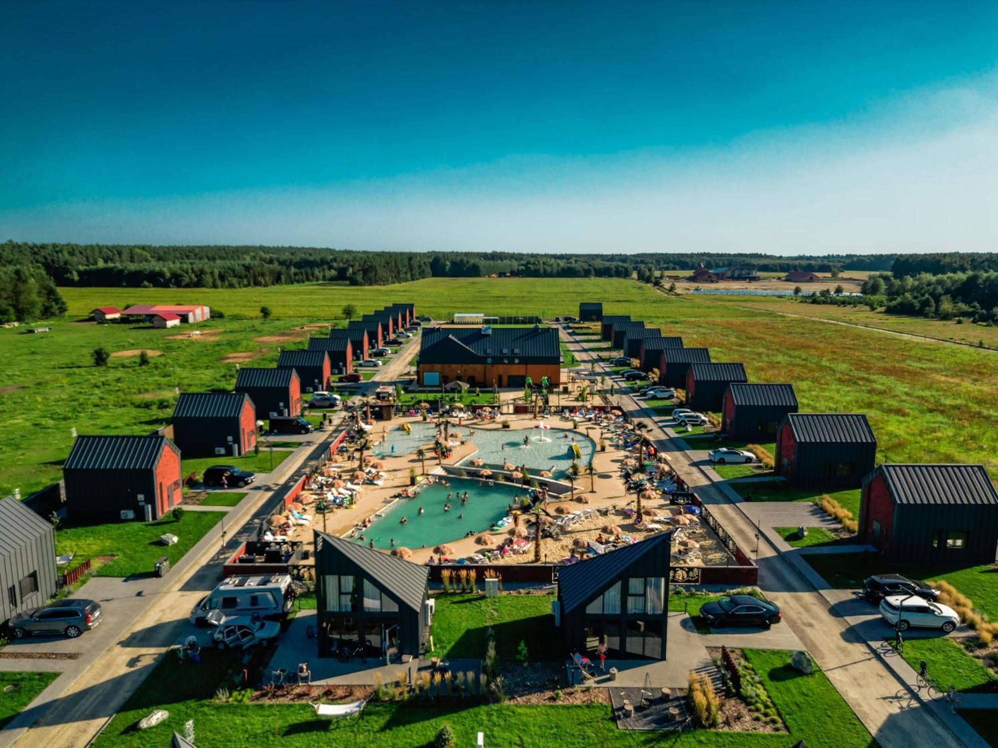 Wioska Wakacyjna Radawa Hotel ภายนอก รูปภาพ